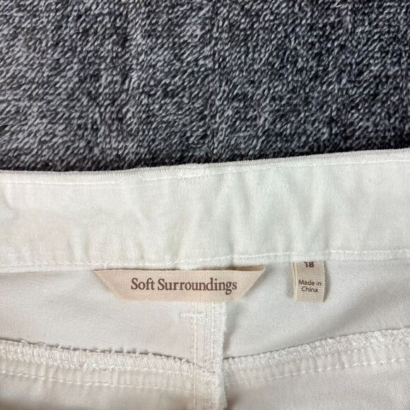 Soft Surroundings Velour White Jeans Fly Front Straight Leg Women's 18 NWT - Picture 4 of 12